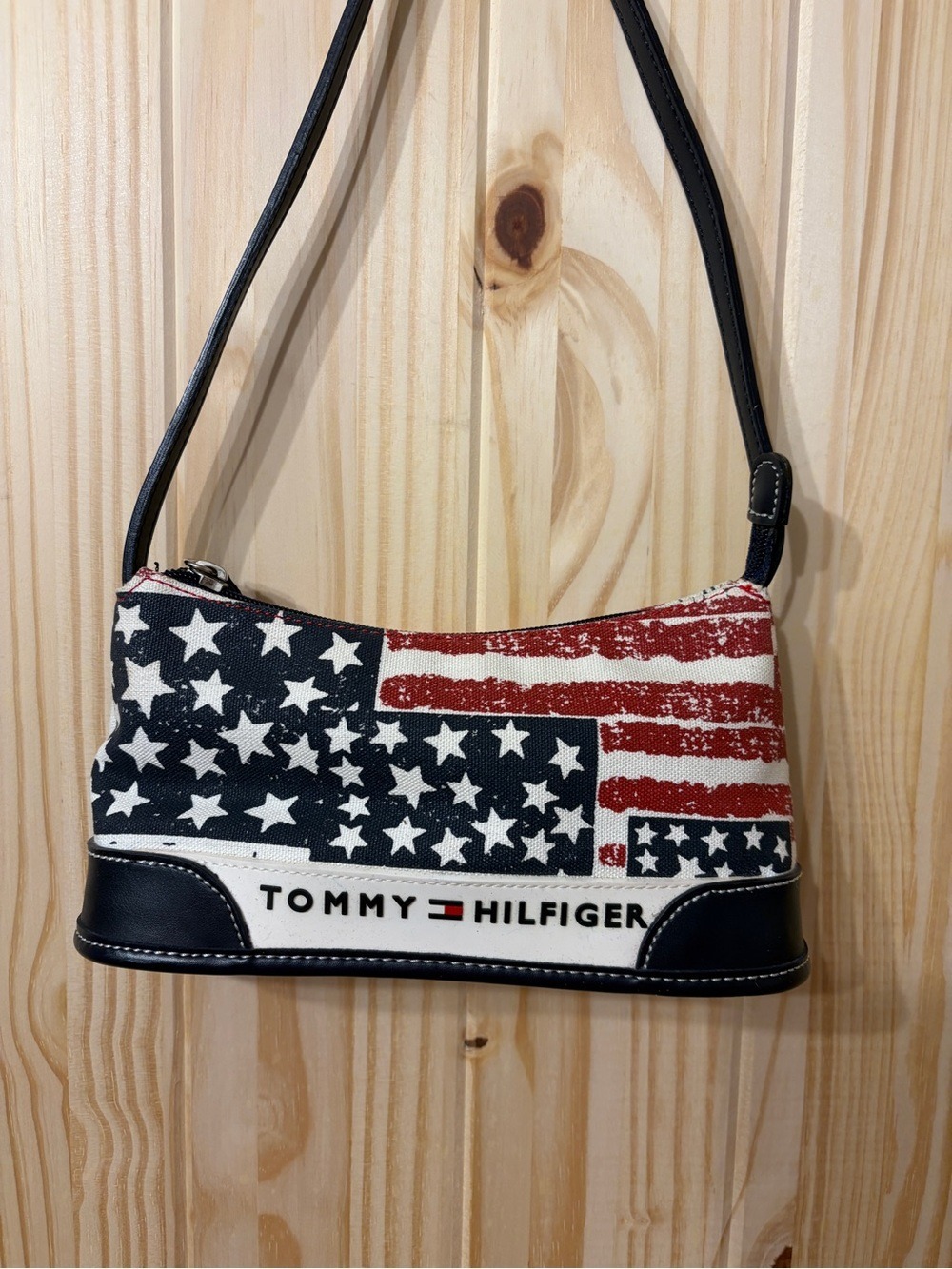 Tommy Hilfiger Baguette Americana Flag Shoulder Bag Purse Y2K 90s Vintage USA - Picture 1 of 4